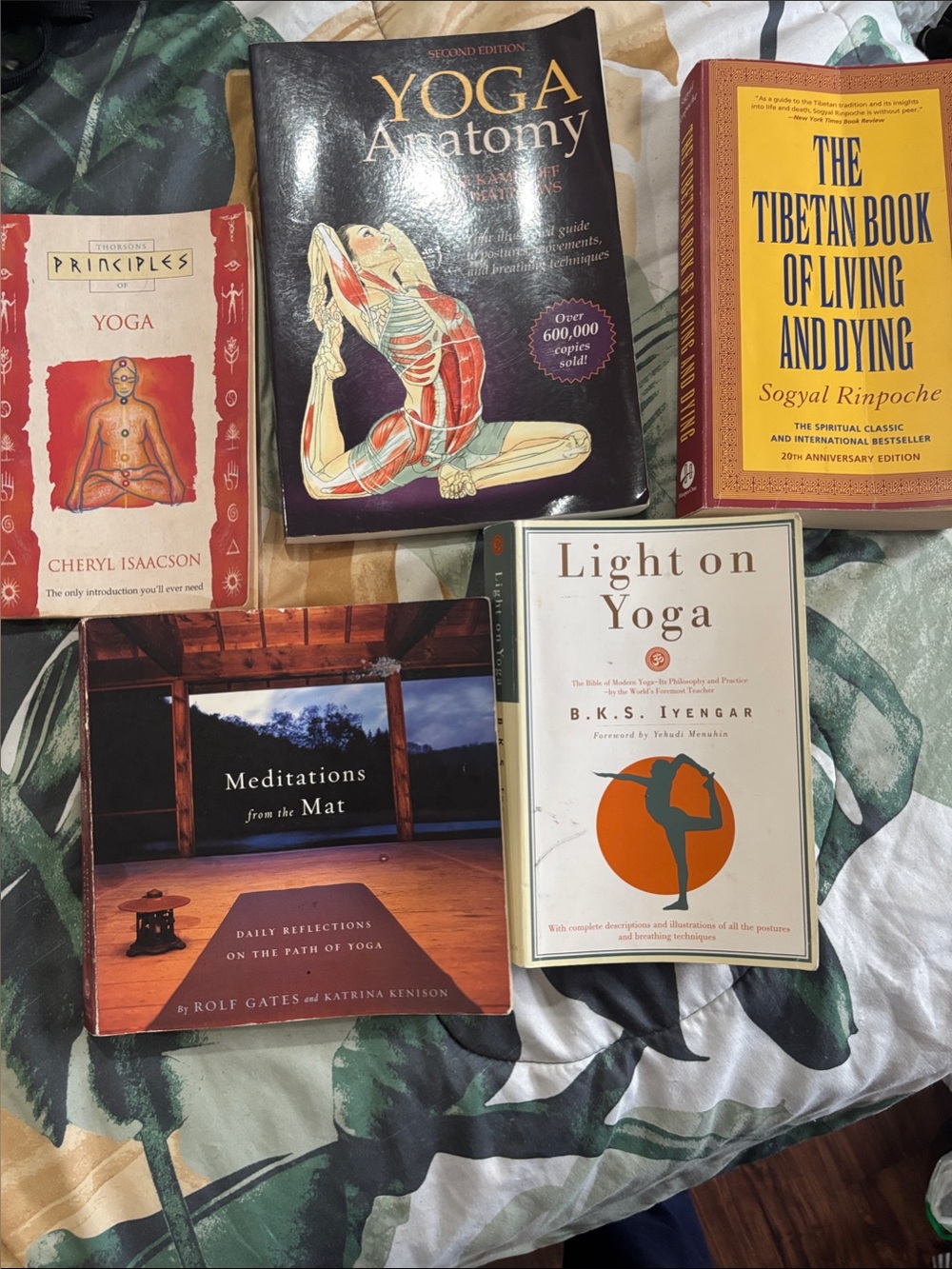 Multiples Yoga Book Collection — 4 yoga books & 1 Tibetan Book